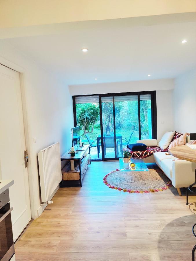 Garden Flat In Apartamento